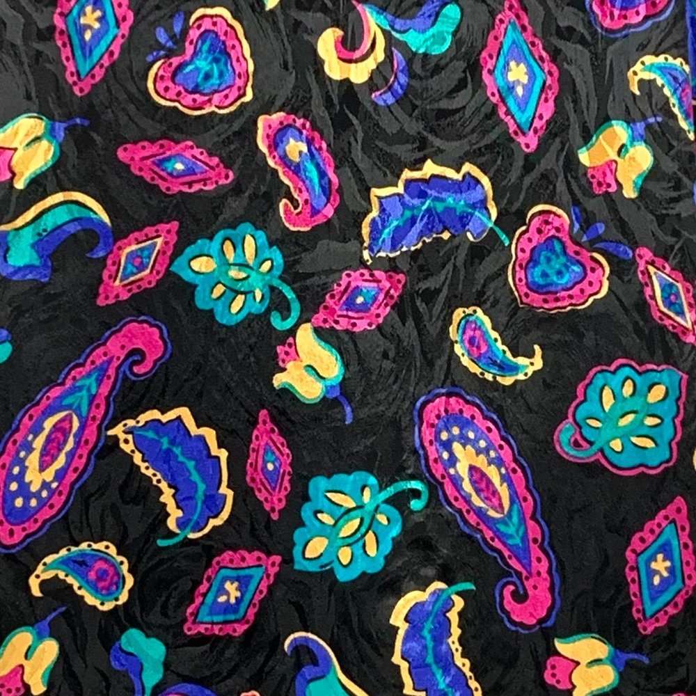 VINTAGE 90s Paisley Long Sleeve Satin Blouse - Picture 7 of 10